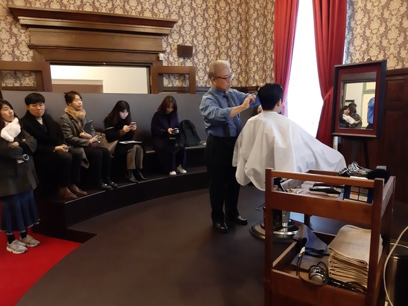 [무료전시] 중앙역이자 옛 서울역이었던, 문화역서울 284에서 옛 호텔을 느껴보세요! 오아시스–풀바에서 무알콜 칵테일 주는 건 안 비밀!_~3.1(월 휴무)_문화서울역284_bit.ly/2ToG8tX