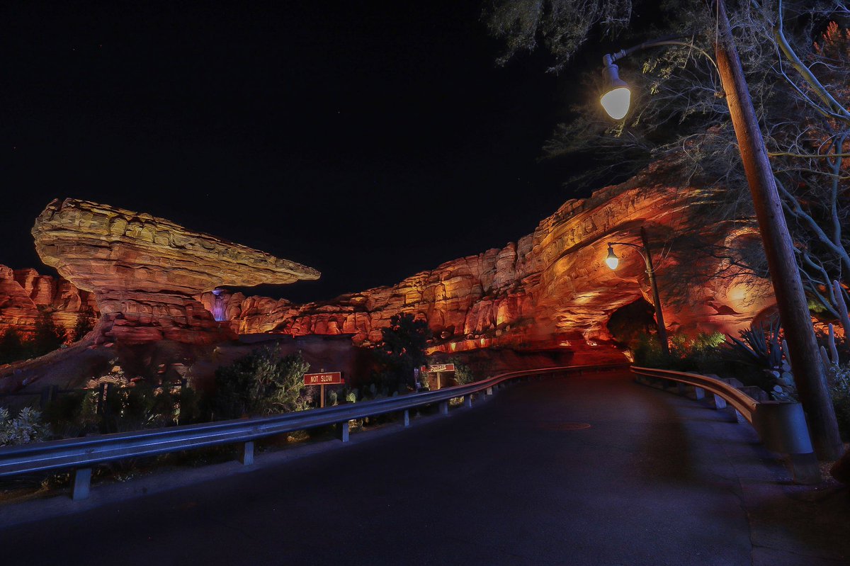 “They’re driving right by, they don’t even know what they missing.” 🚗 💨 I love me some Cars Land 😍 Such a beautiful place all year long! 📸: @mousymagic <a href="/Disneyland/">Disneyland Resort</a>AP @DisneylandToday @Disneyland <a href="/pixarcars/">Disney•Pixar's Cars</a> <a href="/Pixar/">Pixar</a>