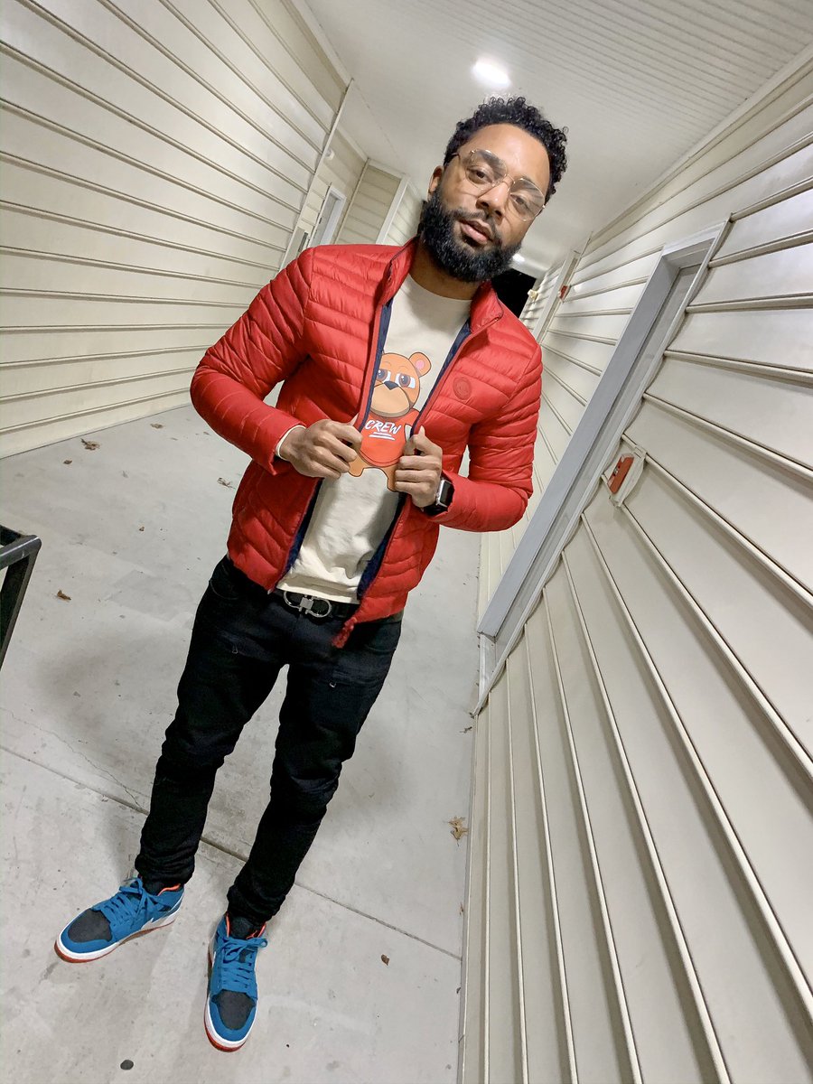 Luhh_Chris's tweet photo. I’m a promoter w/ a clothing line known as CREW and a simple Retweet could get me another client on your timeline‼️ https://t.co/5IqkJvFanB