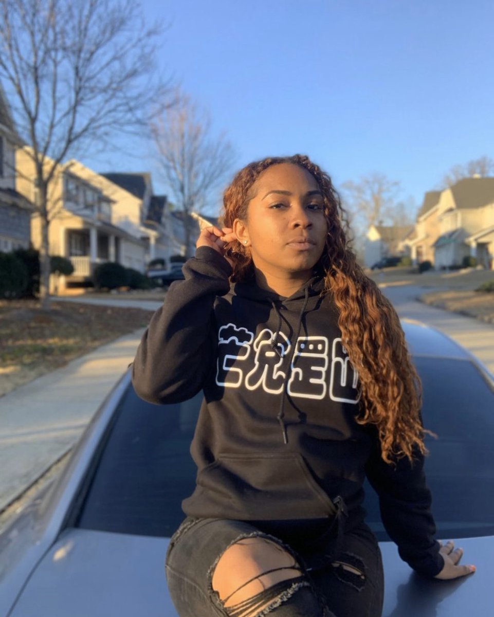 Luhh_Chris's tweet photo. I’m a promoter w/ a clothing line known as CREW and a simple Retweet could get me another client on your timeline‼️ https://t.co/5IqkJvFanB