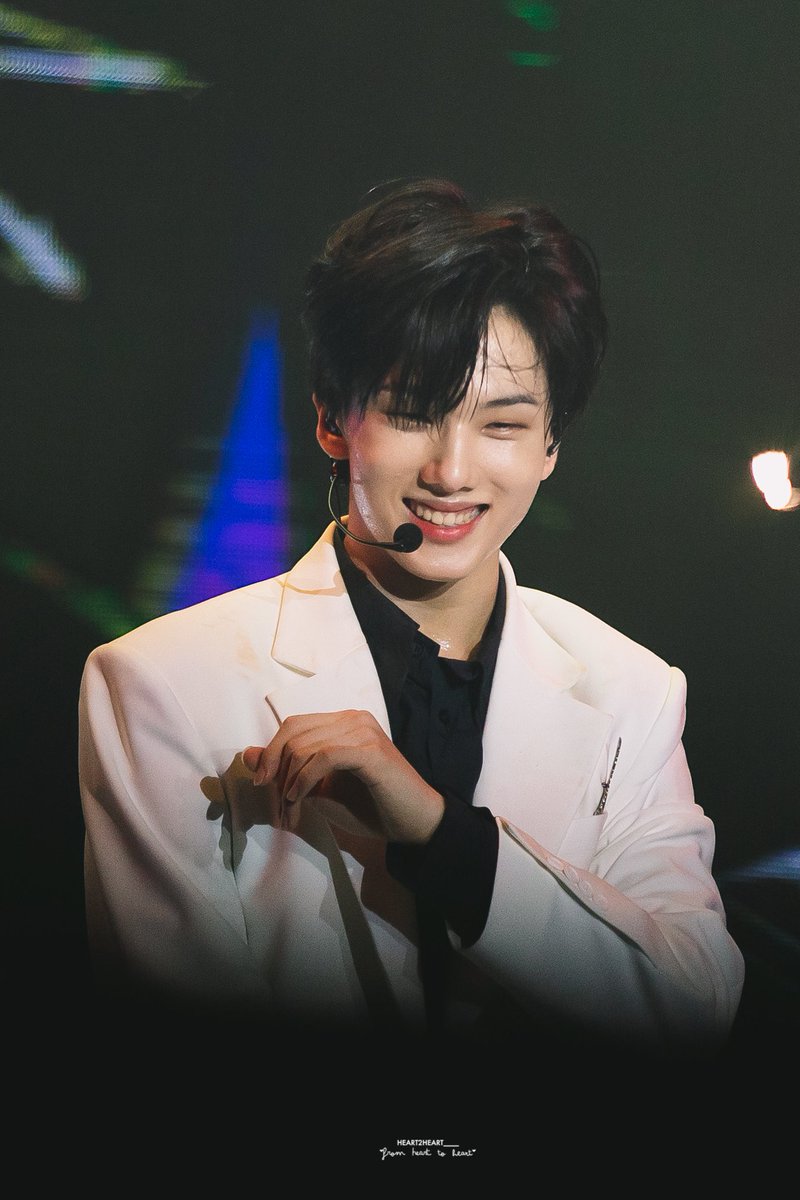 너네 솔직히 양심찔리면서도 오빠/언니라고 부르는 아이돌 누구냥 | 인스티즈