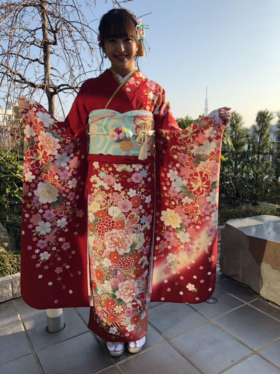 Hkt48 今日は めでたい成人式 Hkt48メンバーからは 9名 が新成人に おめでとう ご家族の皆様 心よりお慶び申し上げます 一年が早いですね となると 私もひとつ歳を重ねることになる 笑 Hkt48 成人式 Hkt48劇場