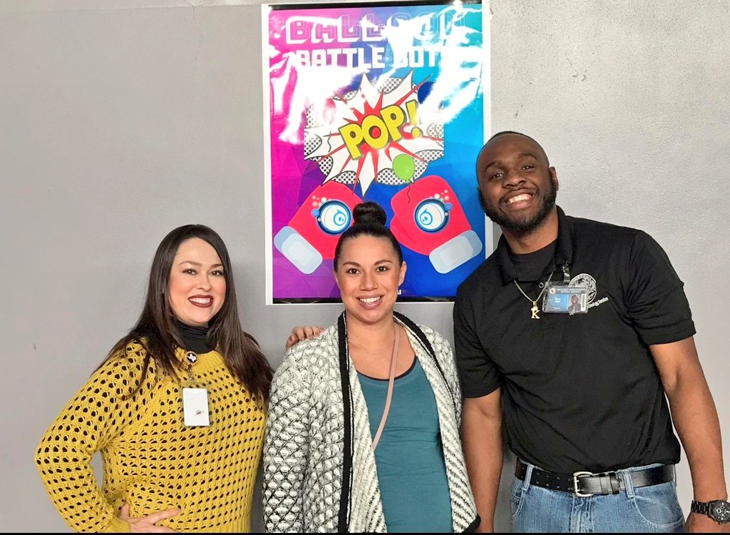 MMoreno_TECH's tweet photo. The @SISD_InstrTech team had a great time hosting the Balloon BattleBots field during the RoboCom 6.0 
#SISD_ROBO is another one of #EndlessOpportunities at #TeamSISD https://t.co/UI0vhmKX9F