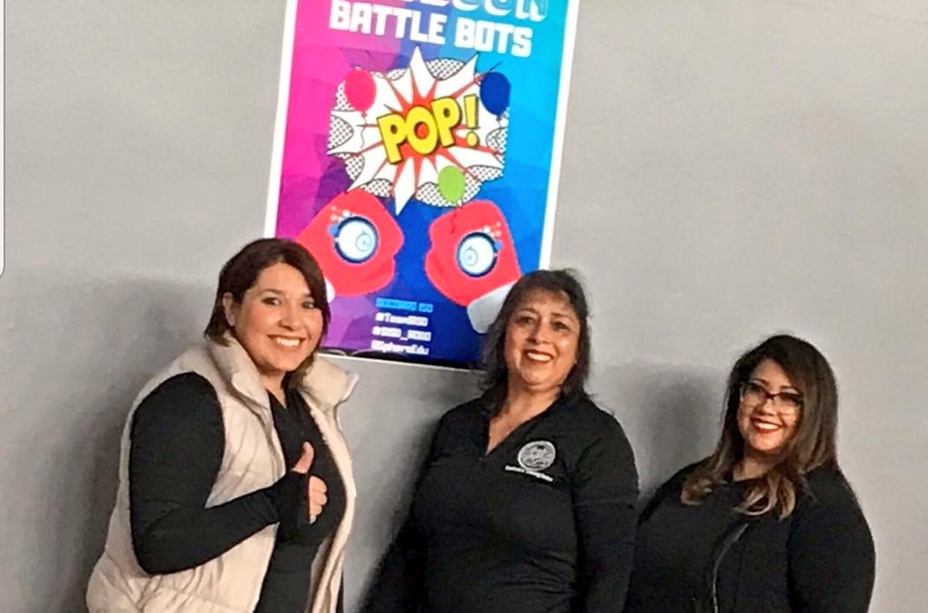 The <a href="/SISD_InstrTech/">SISD Instructional Technology</a> team had a great time hosting the Balloon BattleBots field during the RoboCom 6.0 
#SISD_ROBO is another one of #EndlessOpportunities at #TeamSISD