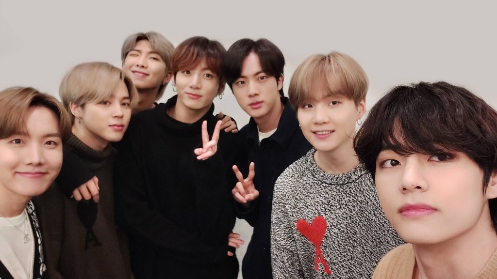 day 11: hey there loves, i hope you all are having incredible days and that you are enjoying them to the fullest <33 it’s what you deserve !! i also hope you are smiling lots and that you are happy !! please never forget just how much i love you, you all are the best  @BTS_twt 
