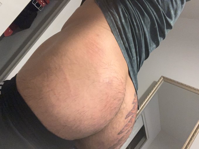 I got flogged with a riding crop  While being throat fucked, and seeing the marks makes me want more<a href="/tag/newprofilepic"class="tags"><span>#newprofilepic</span></a>