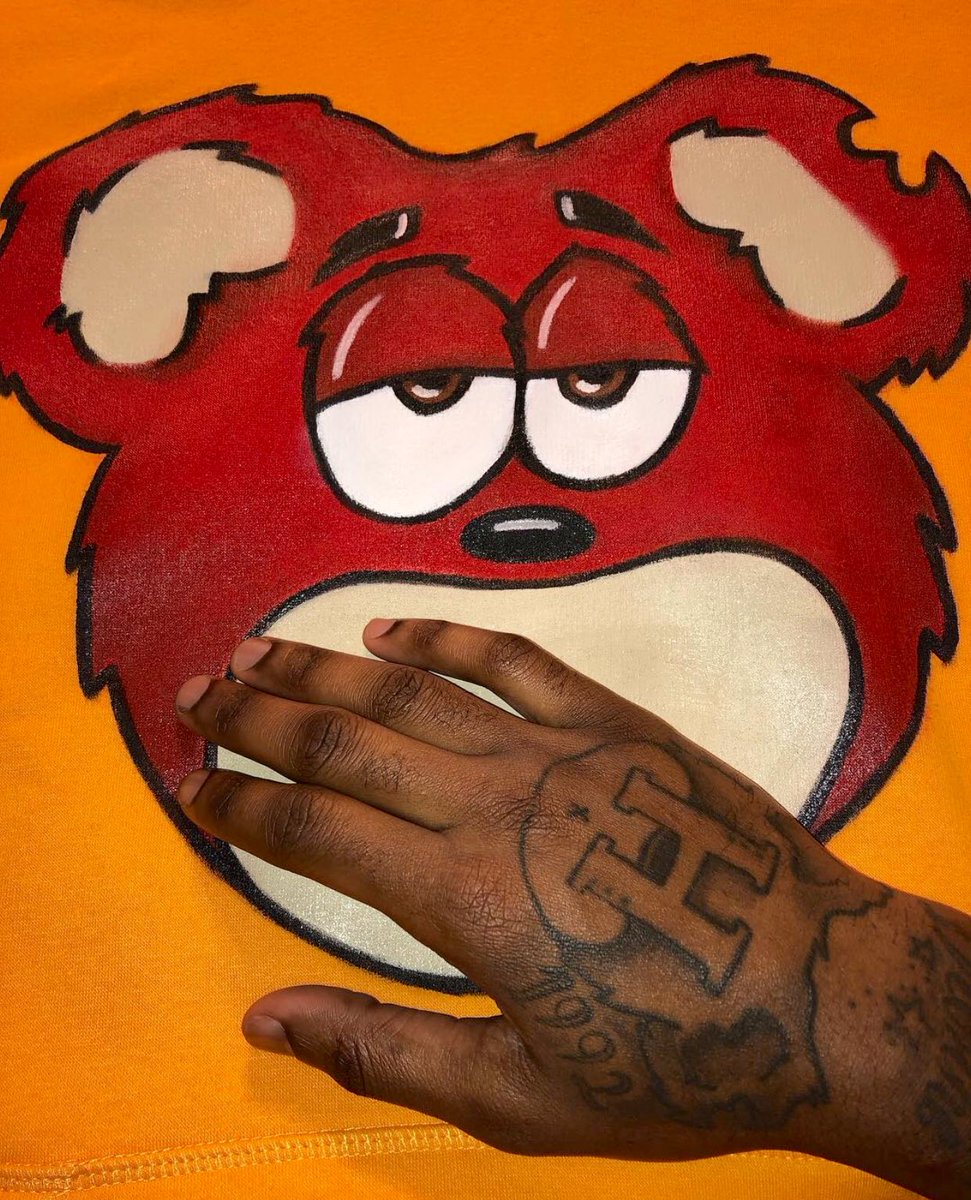 HushForever's tweet photo. 👨🏾‍🎨🐻👀...first 12... 🤐 https://t.co/npUwKpIeQJ |#ChiefsKingdom #HushForeverCollection https://t.co/sL73XpG209