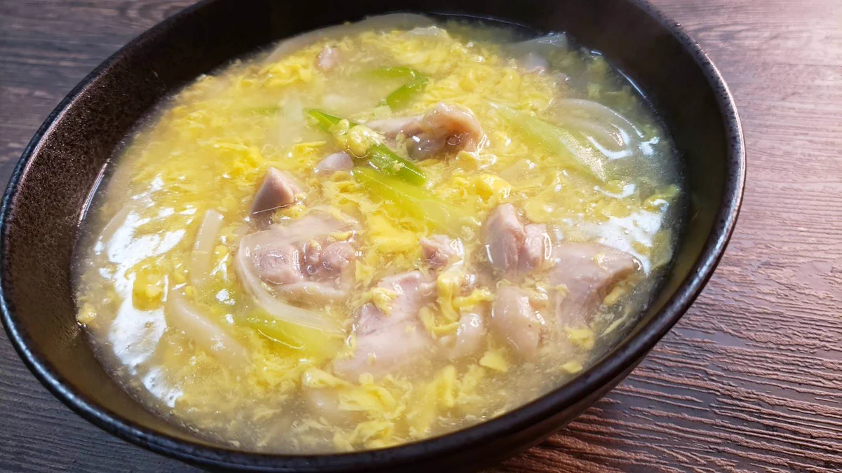風邪を引いた時や胃が疲れている時におすすめ！とっても美味しい「塩親子うどん」のレシピ！