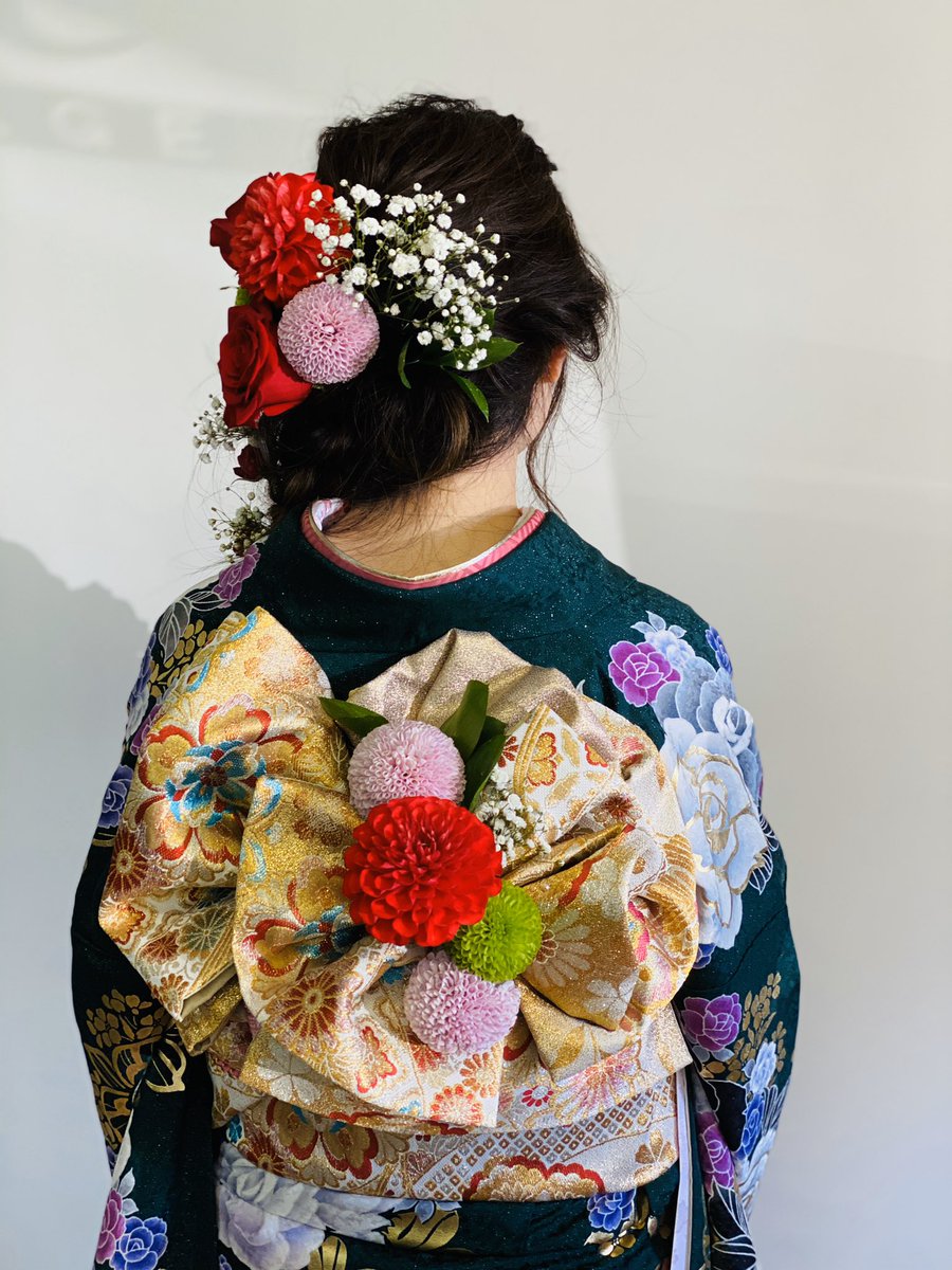 kan_yui's tweet image. 今日も終わったpart2

#成人式
#hair Salon
#Rootes
#salon
#おめでとうございます

Rootesの影カッコイイ❤️💕❤️