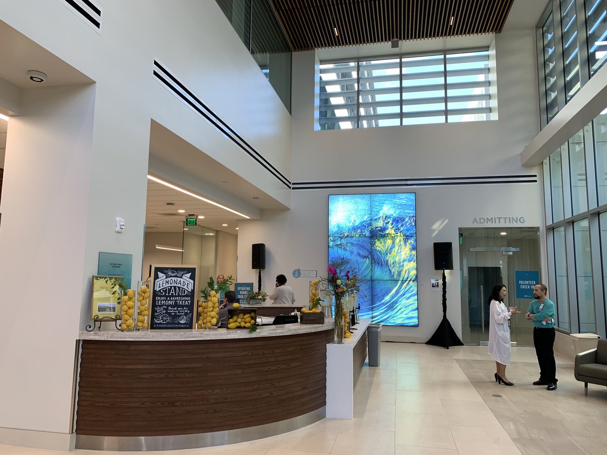 LisaHASDIC's tweet photo. What a perfect day for a tour of #SharpChulaVista Medical Center’s new tower at yesterday’s open house and joining with ceo Pablo Velez, the @SharpHealthcare family, and the community in celebration of both the beauty and caring it brings to the South Bay. @HASDIC https://t.co/z5qVtubz8P