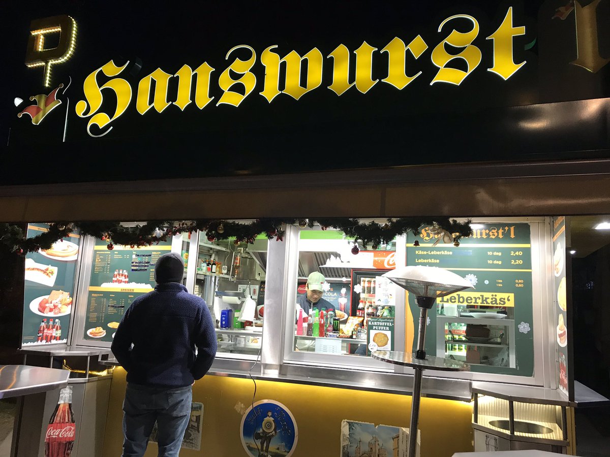 sarahrainbow87's tweet photo. Day one: Food and history https://t.co/RCz7fPwrrA