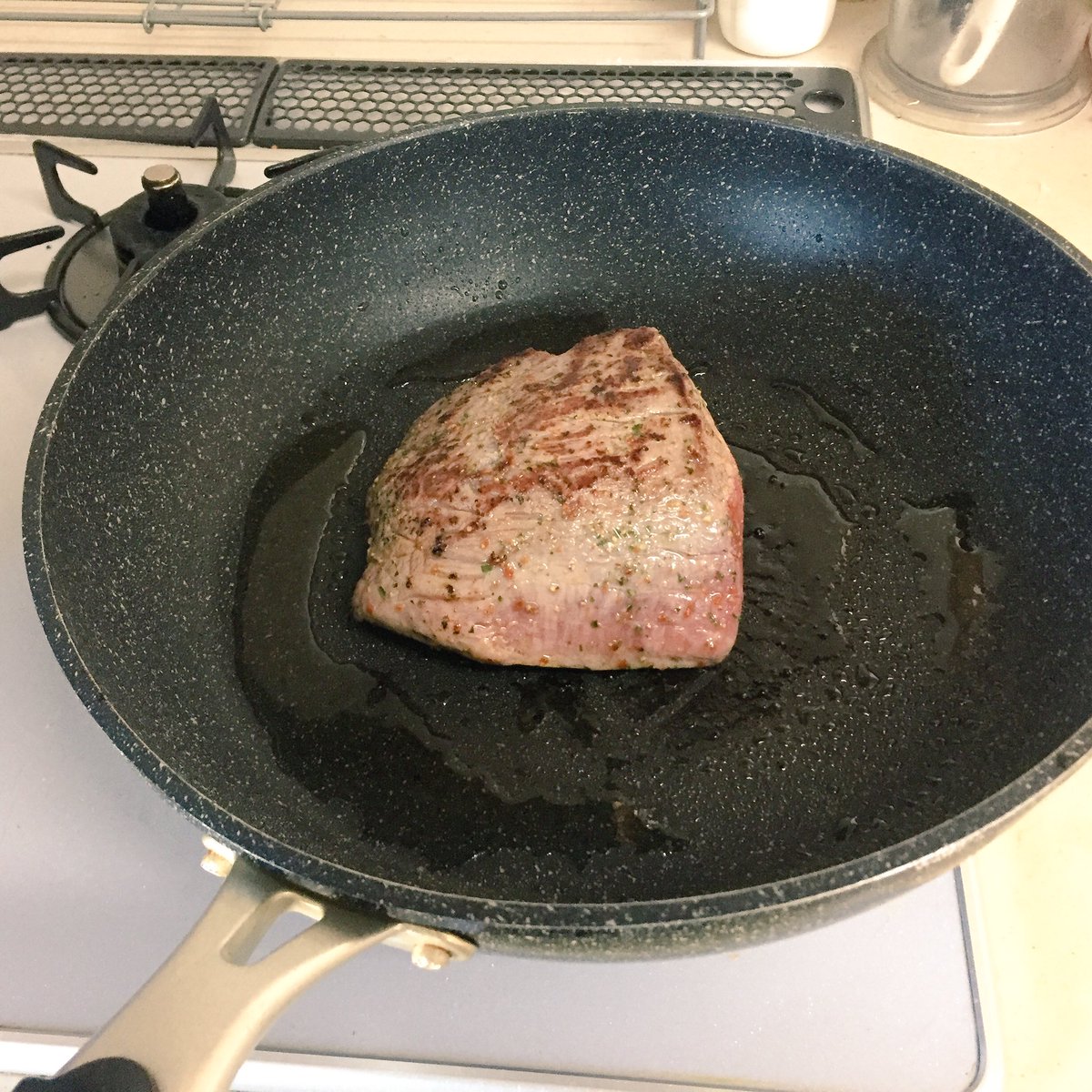 ねじを Biohazard 8 ヒャッハー 新鮮な肉だー