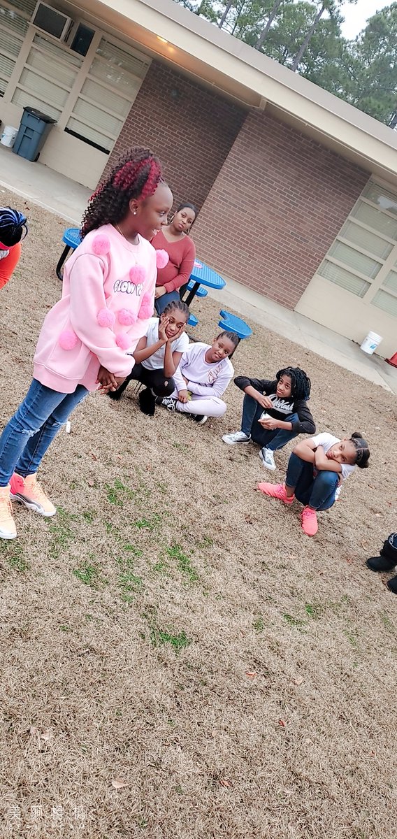 kay_morgie's tweet photo. Dazzling Stars @MorgantonRoadES https://t.co/t3r5r818hY