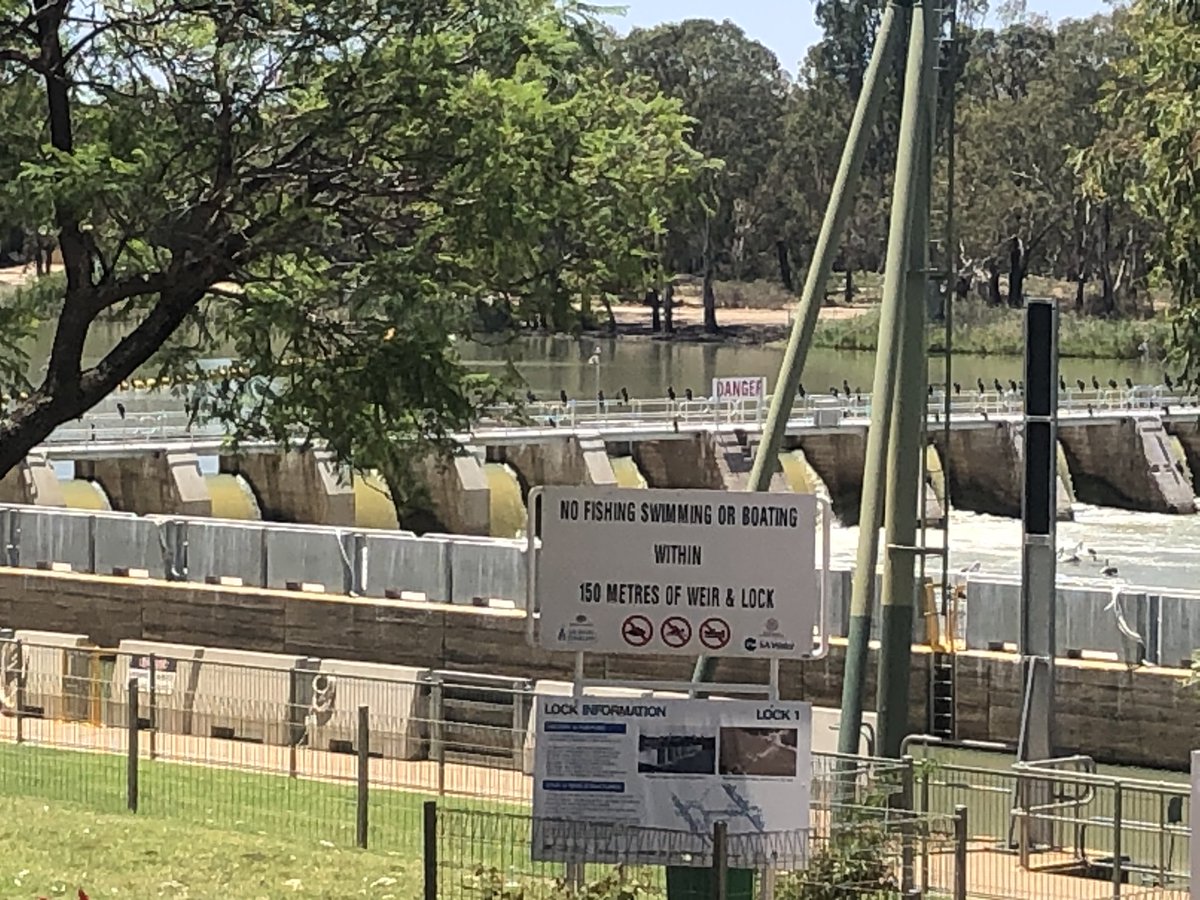 NoelBaxter10's tweet photo. Just visited lock 1 about 5600ML a day flowing over it, a huge amount of water for a drought https://t.co/8nCHqKAw8a