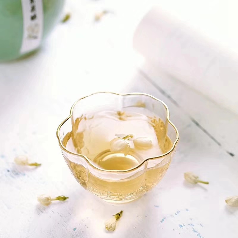 Jasmine wine🌸🌸🌸🌸🌸
Sweet soft, amazing and impressive taste❤️❤️❤️