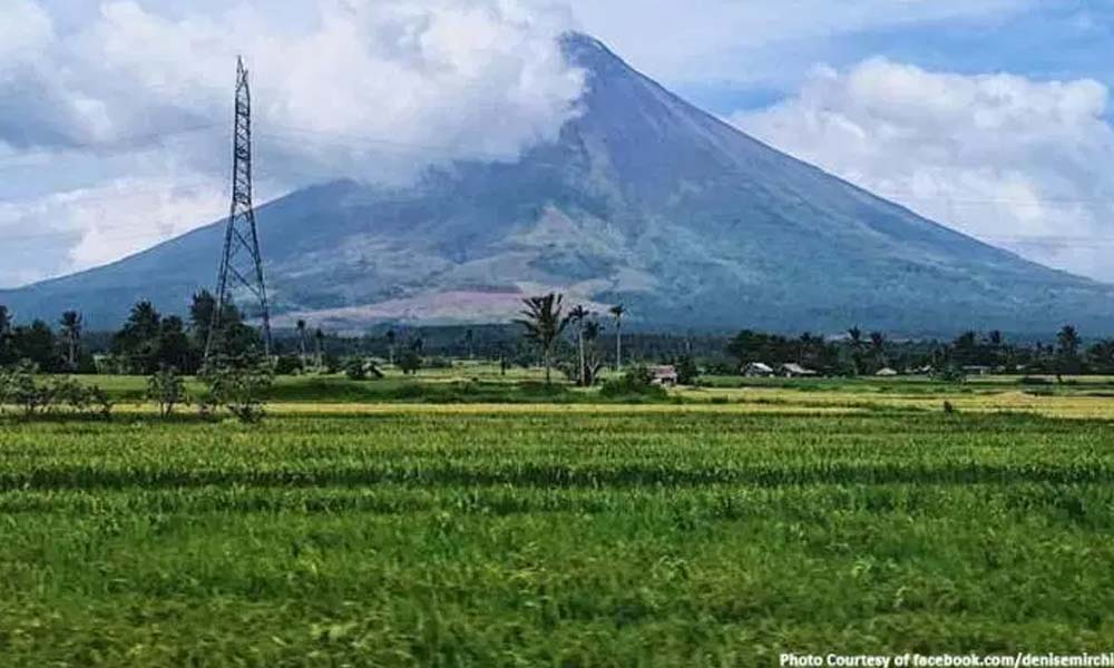 AbanteNews's tweet image. Alert level 2 tinaas na sa Mayon Volcano
tnt.abante.com.ph/alert-level-2-…
#TunayNaTabloidista
#AbanteNews
#AlertLevel2
#MayonVolcano