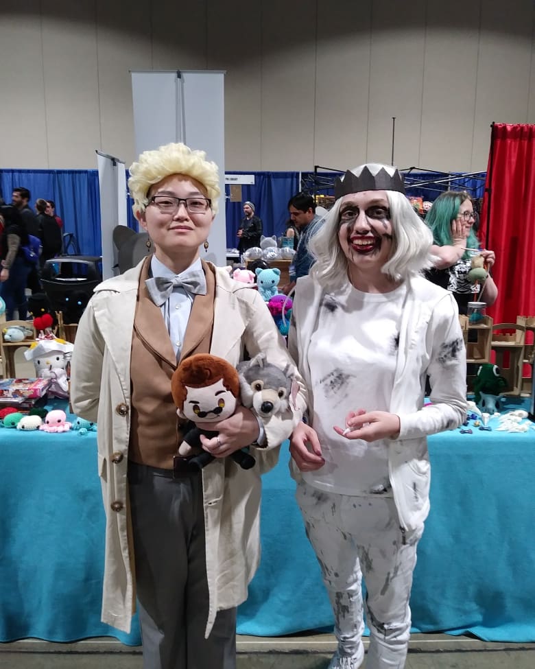 MacyThornhill's tweet photo. RT WolfBunnyCosply: Long Beach Comic Expo was fun! Found a Pollution and a Harpo Marx!
Not a single other Aziraphale or any Crowley's though :/
neilhimself michaelsheen
#GoodOmens #goodomenscosplay #Aziraphale #pollution #marxbrothers #Harpomarx #LongBe… https://t.co/XM6a26WYPR