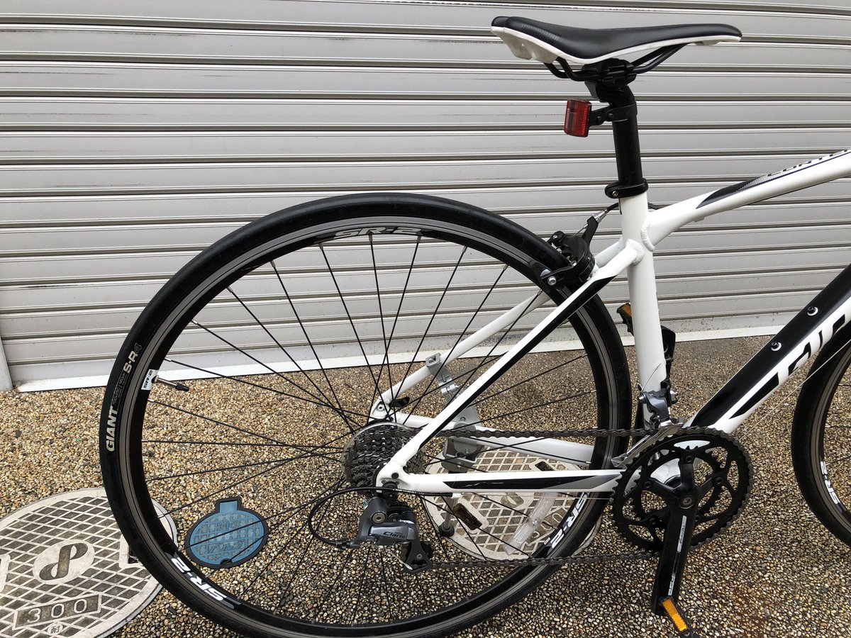竹内自転車店 京都 على تويتر 激安中古自転車情報 Giant Contend 中古ロードバイク 超安い 美品 38 500円税込 サイズ 700x25c フレーム 430mm ホワイト 外装2x8段変速 軽量アルミフレーム サブブレーキレバー装備 ライト ベル ワイヤー鍵付
