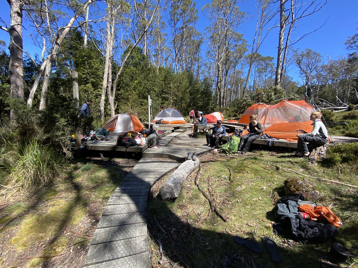 vicky_vwoodman's tweet photo. Blues skies after extreme weather conditions, camping at New Pellian, Mt Oakley, snow ball fight on Mt Ossa! https://t.co/2BNnY9xJY4