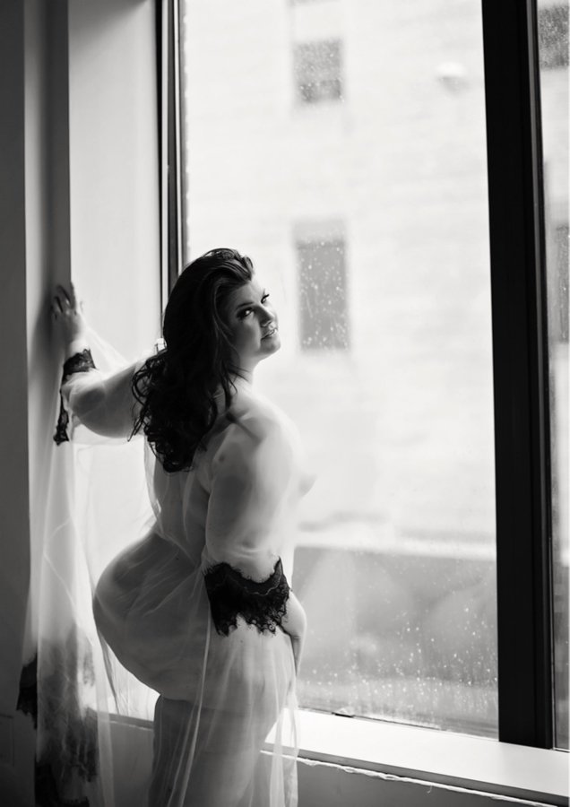 Crystalmcbotay's tweet photo. I love a good window pic. https://t.co/F6YEdrrFon