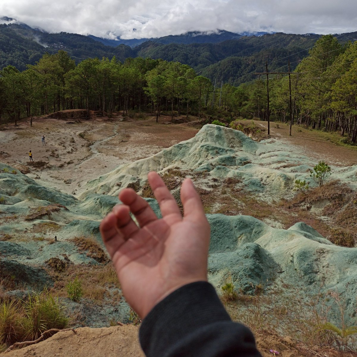 Jecrubio's tweet photo. Take My Hand ☀️ #Sagada #SagadaAdventure #WhenInSagada https://t.co/gKlK11VvRH