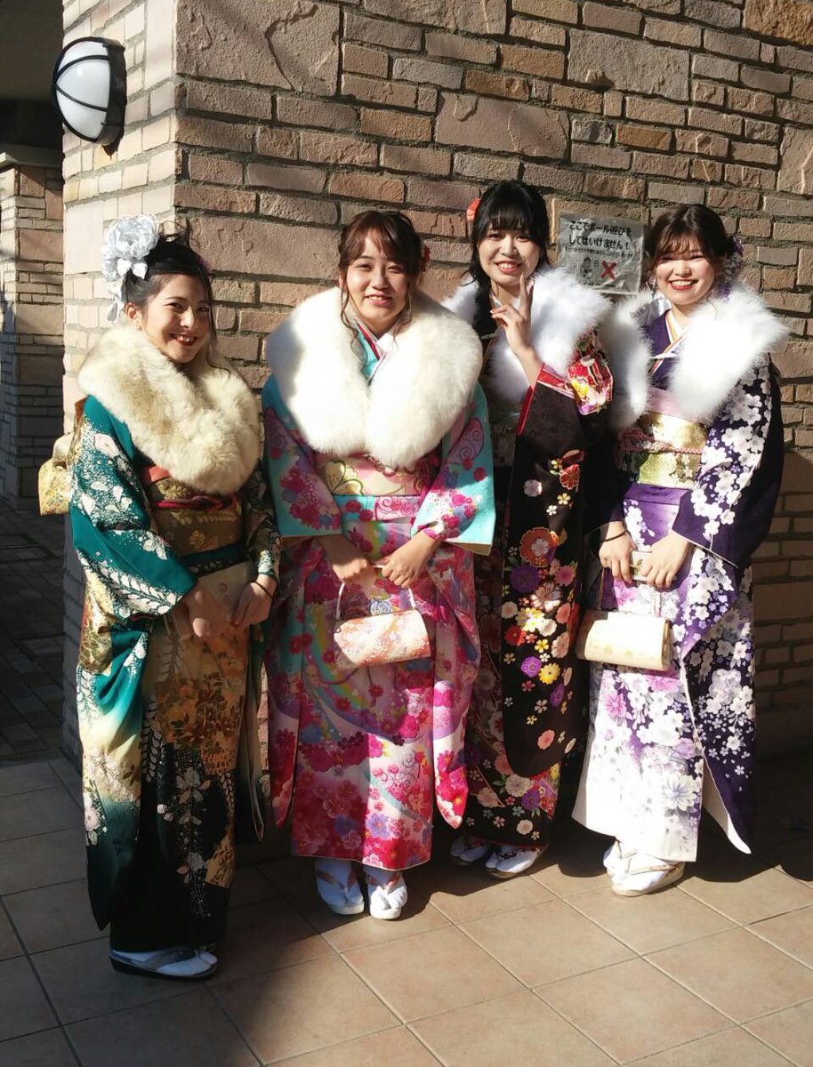suzu07311's tweet photo. 会えてない人いたけどみんな久しぶりだった😊😊
撮った人写真下さい🙌🙌 https://t.co/fAHZOBnNM9