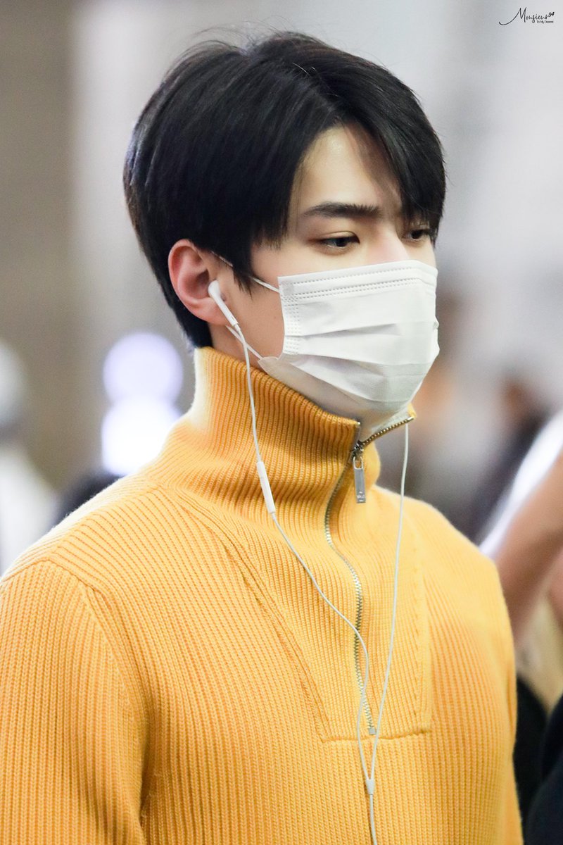 sehunbaby_'s tweet photo. 💛💛💛벨루티 세훈 💛💛💛 https://t.co/es0dU3QBZz