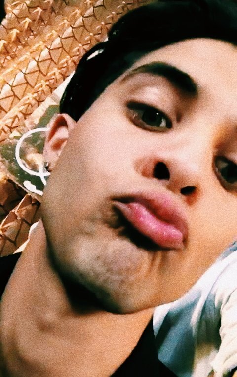 aytacstan's tweet photo. #ErickBabe te AMO por que siempre transmites paz, nunca das explicaciones y te vale madre si dicen algo de ti besos... Ahre https://t.co/2ajDstHb6t