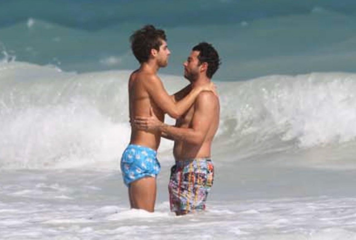 X 上的 Mauricio Garza Fans：「Mau y su novio disfrutando de sus vacaciones. Qué  bonitos🌈❤️ #gaypride #mauriciogarza t.colijPwqcpzV」  X