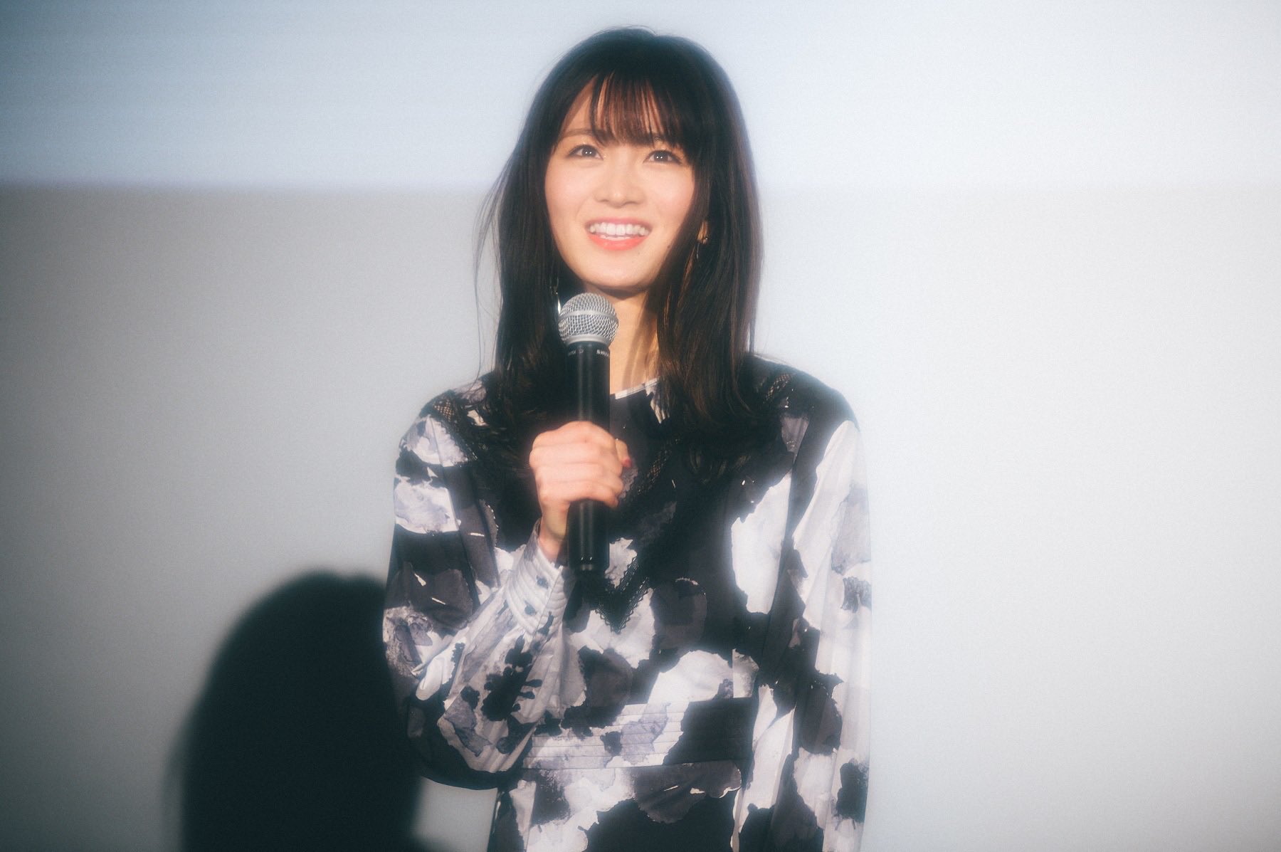深川麻衣　パンとバスと2度目のハツコイ サイン入りパンフレット Amazon.co.jp: パンとバスと2度目のハツコイ [DVD] : 深川麻衣