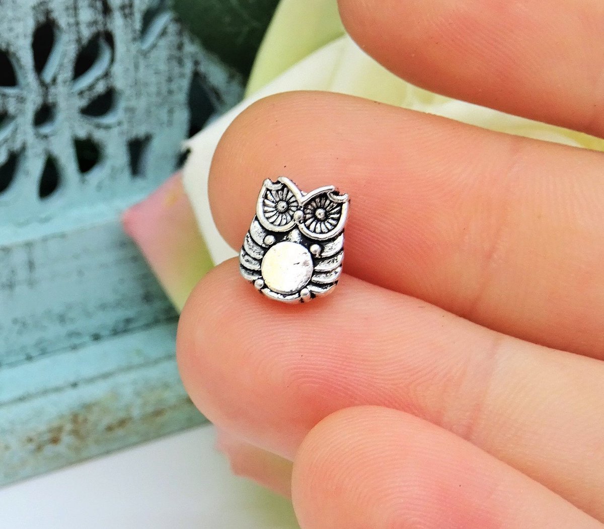 CharmsPs's tweet photo. Look who has flew into my etsy shop ♡ available in packs of 10 and 20 ♡ #handmade #handmadehour #etsy #etsyshop #etsysupply #owls #charms #craft #craftbuzz #craftideas #craftsupply ♡  https://t.co/7eHEs6cUBx https://t.co/bs83bnYpuF