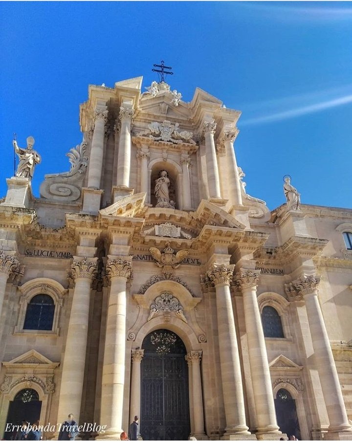 Il New York Times ha inserito la #Sicilia nella sua lista delle 52 destinazioni da visitare nel 2020. Che ne dite di iniziare la visita da #Siracusa?