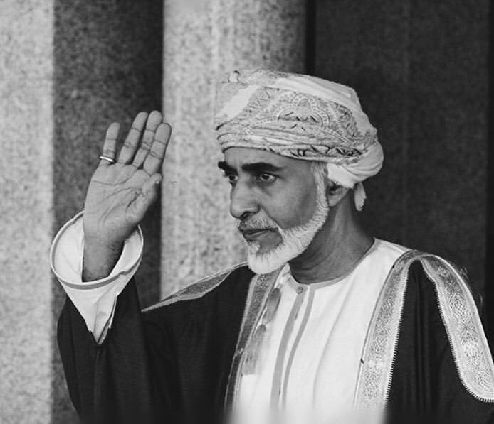 gaith55483908's tweet photo. ستظلُ حياً في قلوبنا ، سنتذكرك دائماً نحنُ و التاريخ و الأجيال القادمة
رحمك الله يا حكيم الأمة ورمز السلام 😔💔 https://t.co/7PI0HKoteD