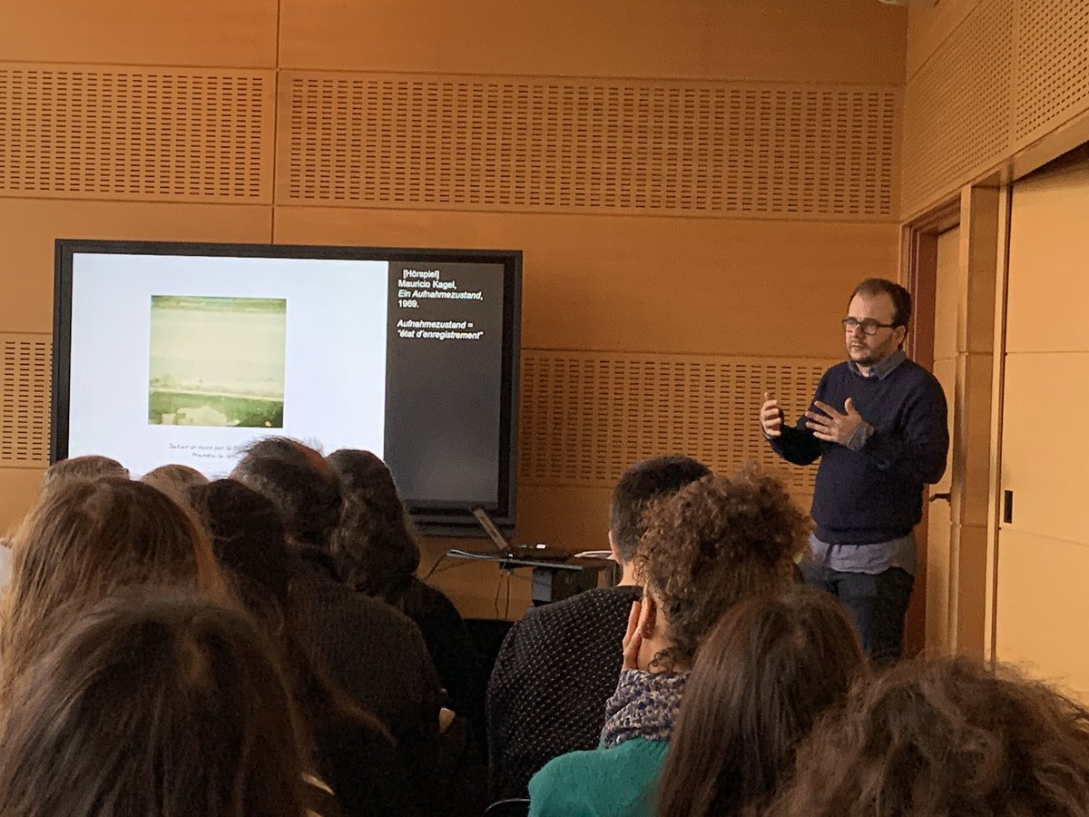 Arp_fmiquet's tweet photo. #FFO #Artsplastiques au @canope_77 Présentation par Frédéric Mathevet du projet #Artssoniques 8 émissions de radio, une exposition, un catalogue et un dvd avec @radiocampus Le son une matière à part entière à travailler en #AP https://t.co/A1kMtmo8yd @SICARTB https://t.co/zYtKtSlkdL