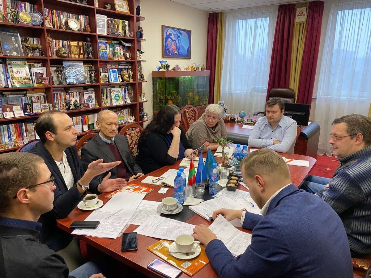 RCE2007's tweet image. 13 января состоялось заседание Круглого стола о подготовке предложения в Министерство архитектуры и строительства Республики Беларусь.