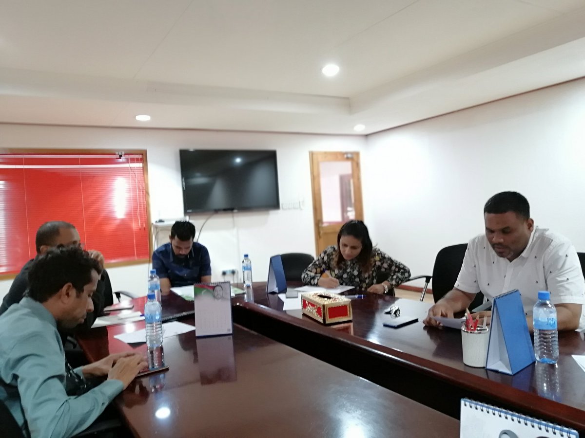 VoiceOfNation7's tweet photo. VP Hon. Ahmed Saud meeting with Media Committee Members regarding upcoming local council election.
#LCE2020
#JoinJP
#Qasim2023
#JpYouth
#RaiyFiya
@qasimibrahim @ammadaysaud @hanafymv @ahmed_nihan @M_Adhuham @mujay1742 @JpSixer @AliShameel7 @Fazyl_Ali @LiyaaKujjaa @imran_mahmoodh https://t.co/nmhzP0XQ7u