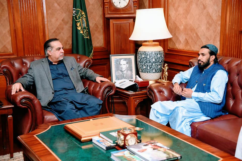 News24Transport's tweet photo. کیا وزیرِ اعظم ایکسل لوڈ لمٹ کے معاملے پر مان گئے ہیں؟

جنایئے اس رپورٹ میں

https://t.co/V1xBzq9N9z https://t.co/tbZonL7nQ3