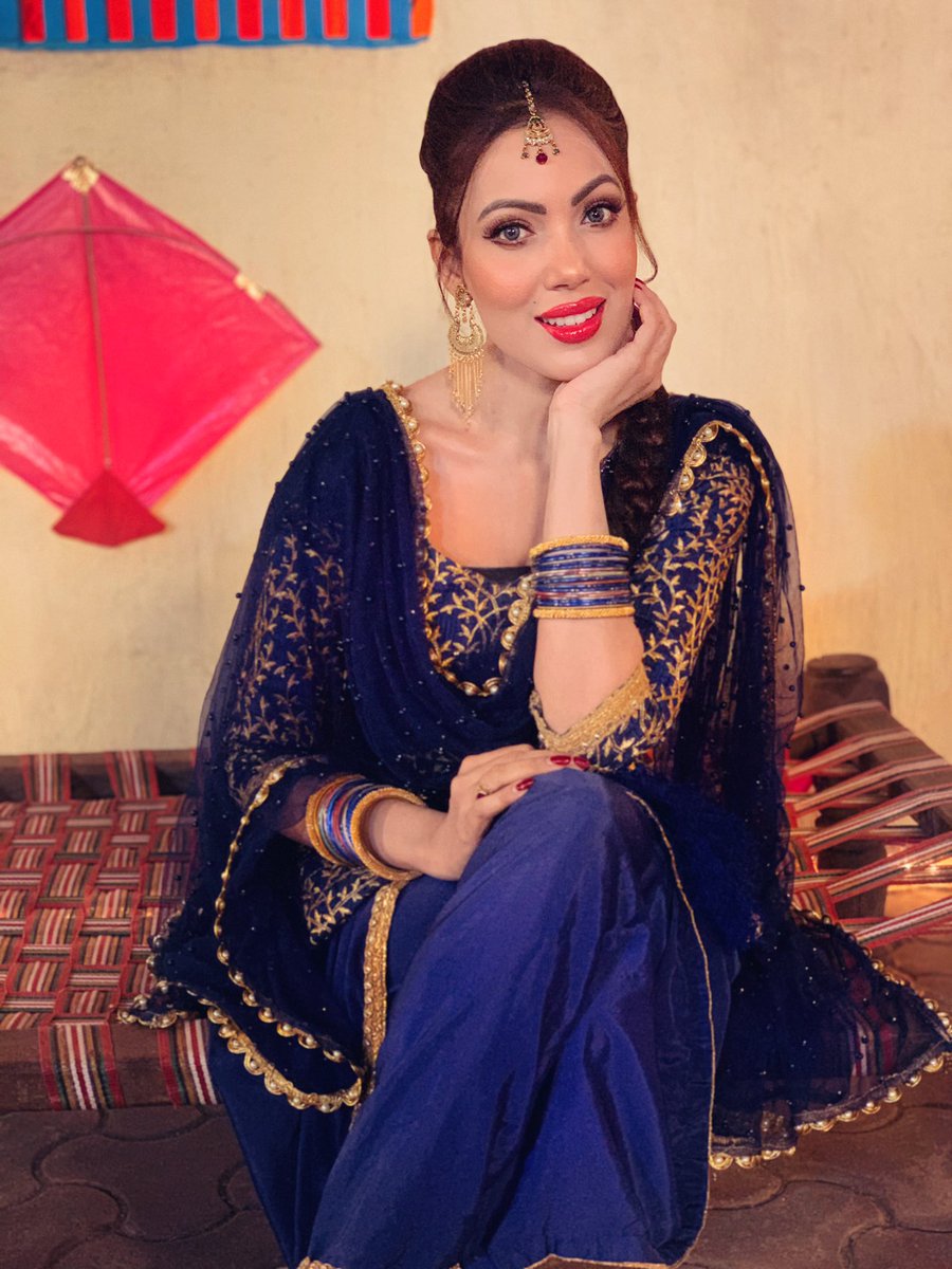 Munmun Dutta on Twitter: "Punjabi bhangra te makhan malai, Punjabi ...