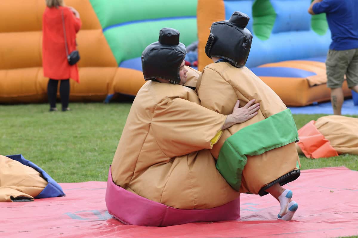 jcharlesevents's tweet photo. Looking to a throw big bright family fun day this summer? We can provide inflatables, petting zoo's and even sumo suits! 🎈🐑🎉

https://t.co/VrXL8CPBaN

#fundays #family #corporateevents #sumosuit #pettingzoo #summer #eventplanning https://t.co/IA2tbsb8WW