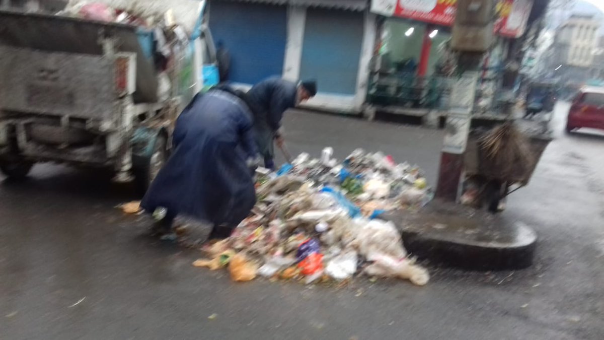 SwatWssc's tweet photo. #CLEANKPMYDREAMKP
#CLEANTHESTREAM
BAD WEATHER IS NOT AN EXCUSE.
'' IT'S COMPETITION.'' https://t.co/RTXfJ3HY33