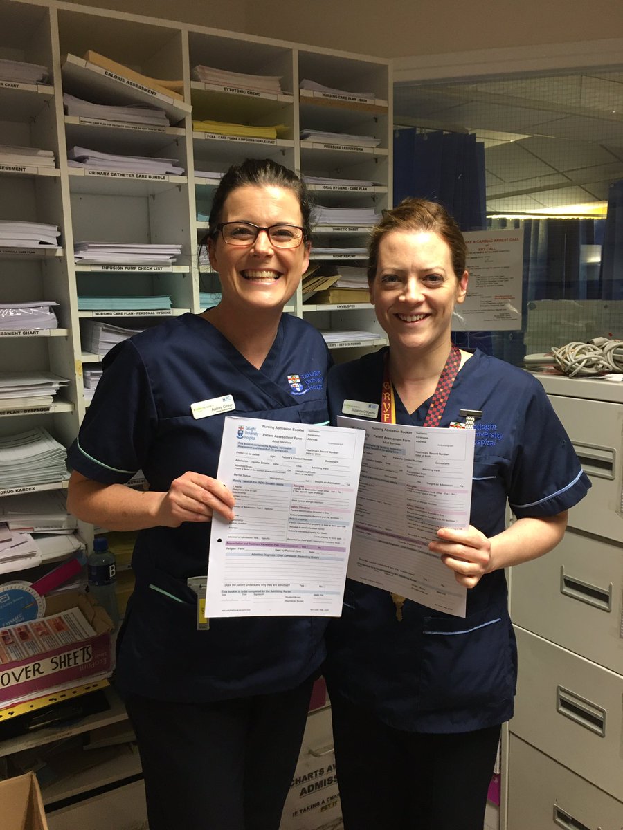 Exciting day in TUH with implementation of new falls documentation. #preventingfalls #collaboration #fallsscreening #safermobility @ainemlynch @LydonChristina @PaulMcElwaine @JodieKeating5 @NmpdDskw