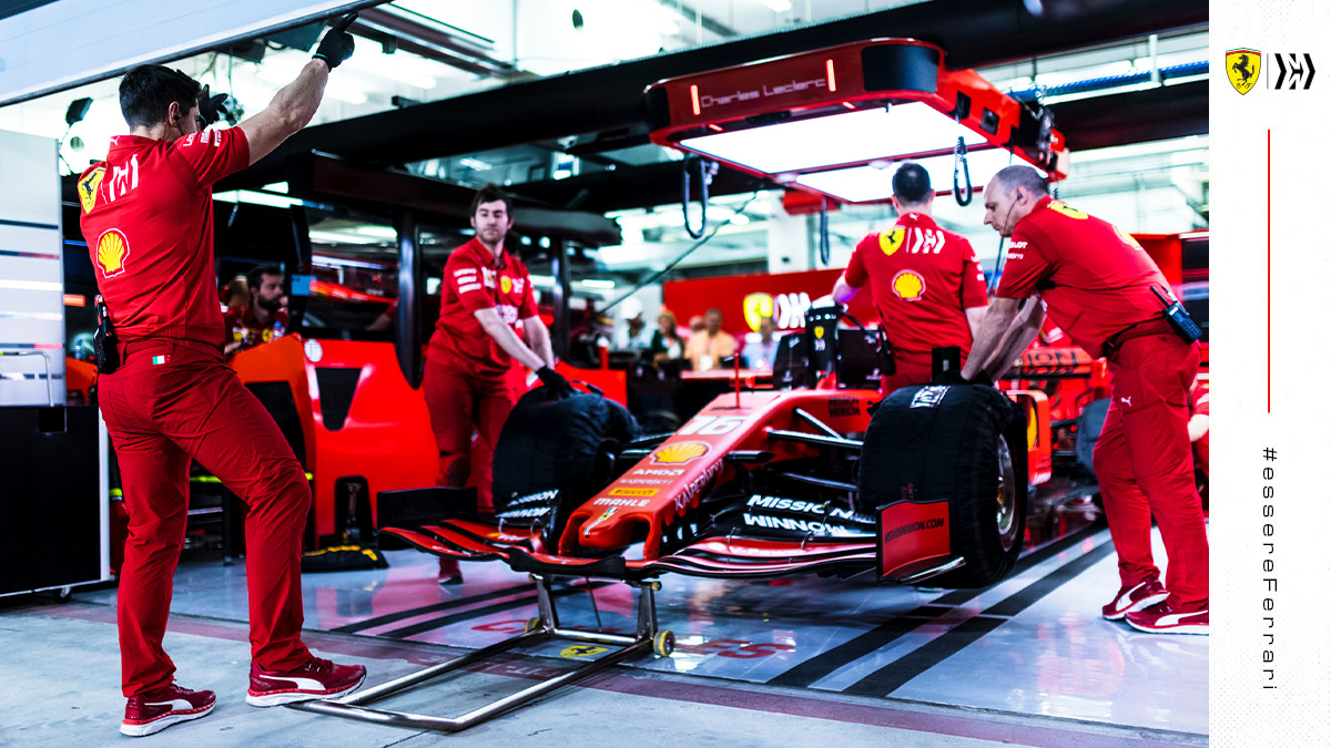 ScuderiaFerrari's tweet photo. Firing up a new week, make it a good one #Tifosi 💪 

#essereFerrari 🔴 https://t.co/p7OavjscUO