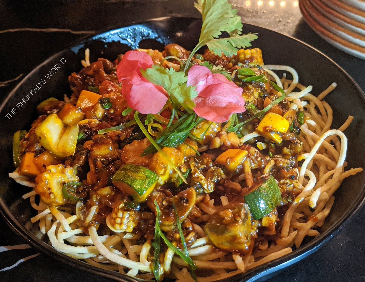 Express your love for noodles on a scale from 1-10 below 👇

In pic📸: Pan Fried Noodles by @experiencebarrel 🔥

#noodles #panfriednoodles #noodlesporn #noodlelover #vegnoodles #noodlelovers #noodles🍜 #noodleslovers #spicynoodles #pannoodles #noodlesarelife #friednoodles