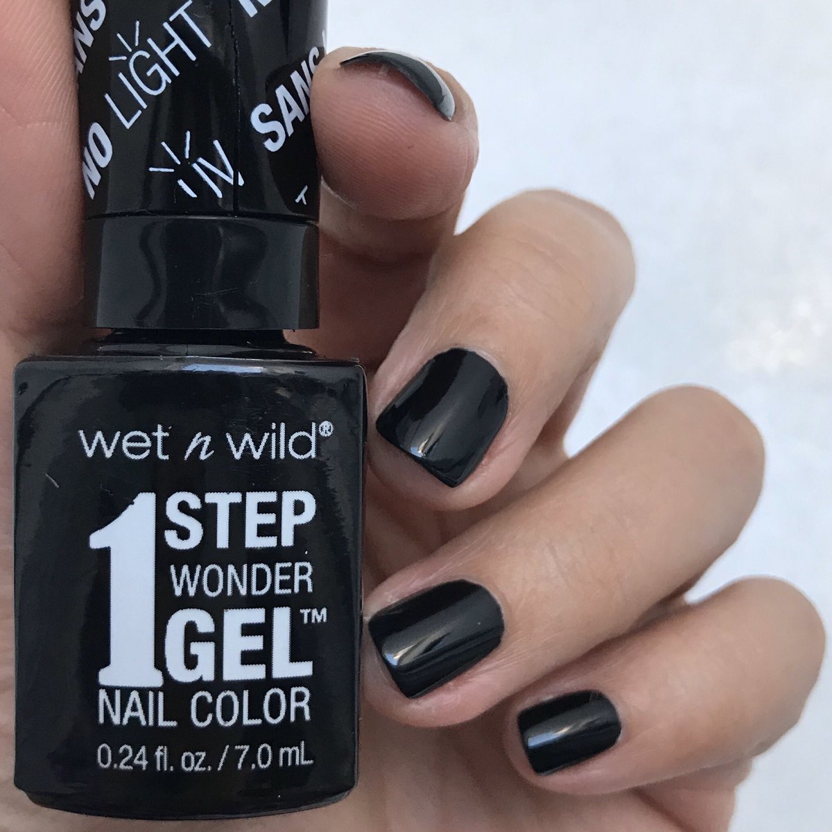 Emiliateacher Auf Twitter Unas Para La Semana Power Outage De Wet N Wild Es Un Negro De Acabado Crema Precioso Dos Capas Finas Y La Opacidad Es Absoluta Me Tiene Enamorada Este