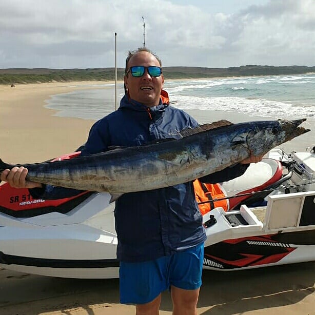 SollysAnglers's tweet photo. Andries Gower getting down to bussines this summer and landing some good fish. Be sure to vist us at Solly's Anglers Nelspruit for the best prices, excellent services and top advice. #Mozambique #Halco #BLU #pulsator #AFW #Mustad #williamson #ONDA #GTIcecream #Berkley #Nomad https://t.co/hSGYIFSjsl