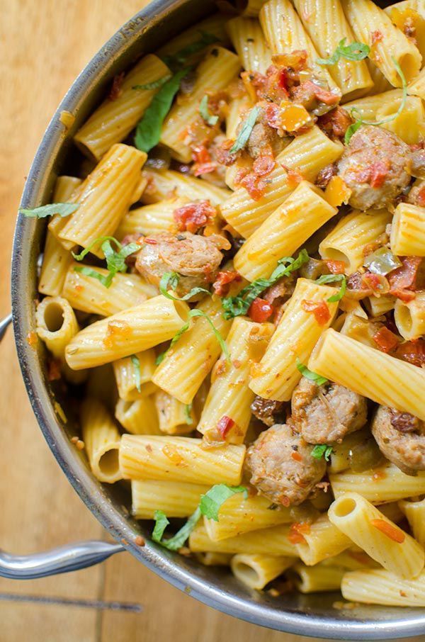 Sausage and Sweet Pepper Pasta >> buff.ly/2G76Soa

With just five ingredients, this pasta recipe is easy and quick to make!
#ad #pasta