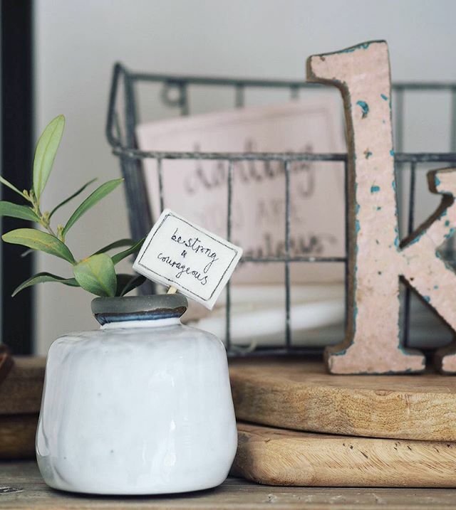 Back at my laptop today to catch up with admin &amp; plan for Gather on the 28th... 4 tickets remaining! Follow the link in my profile if you would like to join me <a href="/darwinandgray/">Stacey Gray MacDonald</a> @janekent_studio <a href="/itsmadebyleah/">Made by Leah</a> &amp; <a href="/bylaurenbarber/">Lauren Barber</a> ☺️ ift.tt/2NlOaQt