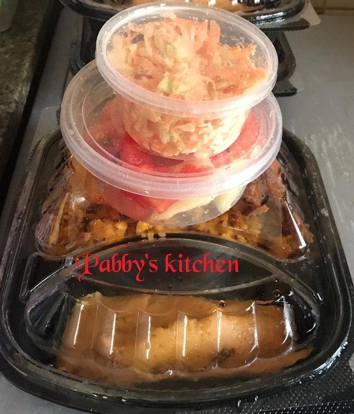 pabbyskitchen's tweet photo. A balanced meal....

Jollof rice
Peppered chicken
Moi moi
Coleslaw
Fruits

We are only a dm away.

 #konmon https://t.co/jzBgadm0pb