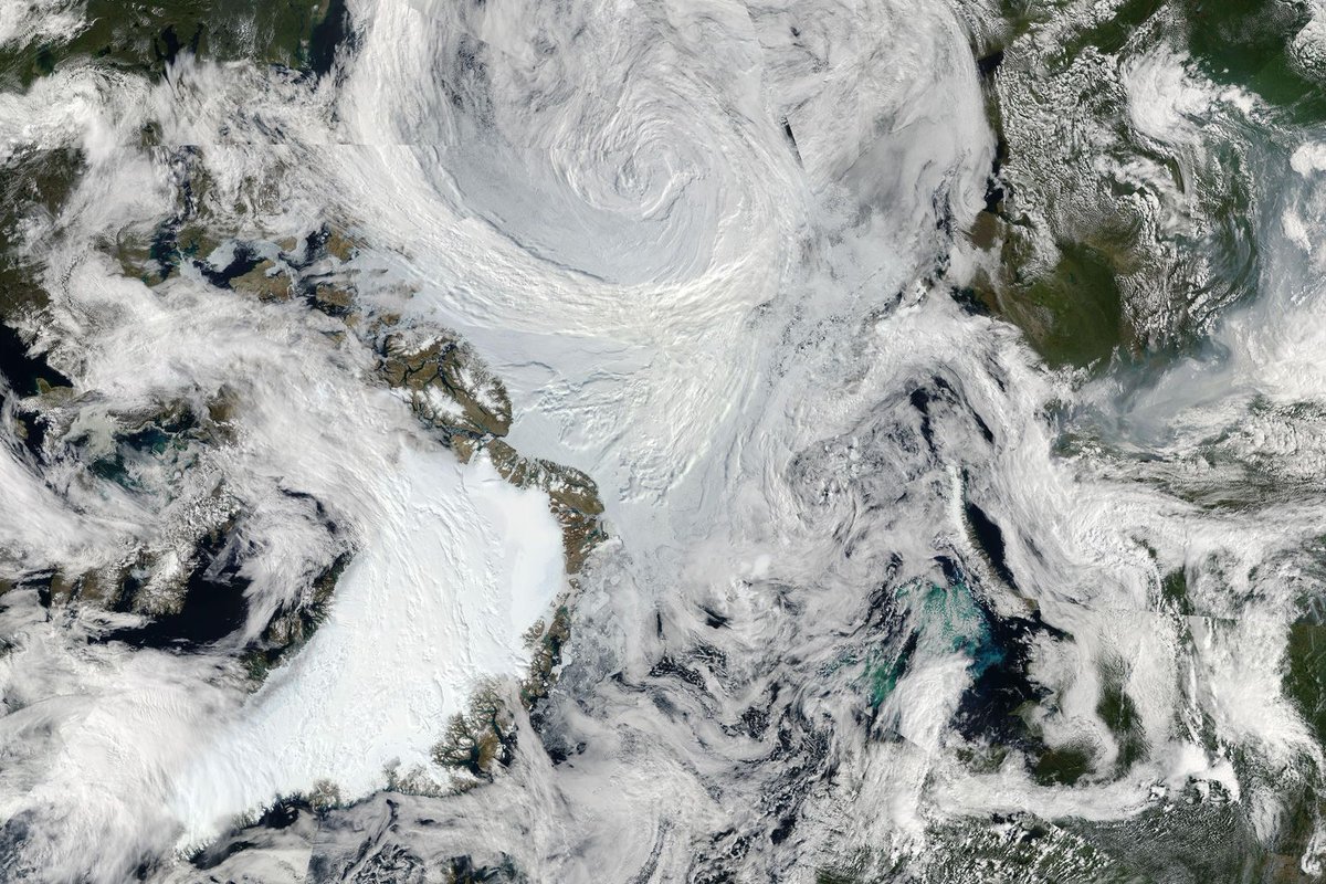 Satellite image mosaic of Arctic storm on 9 August 2012. Credit: NASA/Goddard/MODIS Rapid Response Team