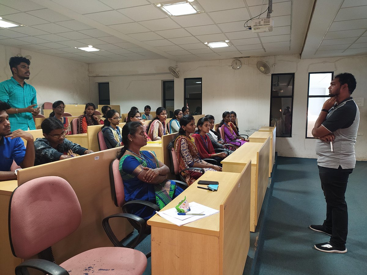 JIT_Offl's tweet photo. An Alumni Interaction Programme was conducted by our Alumnus Mr. G. Karthik Raja, Design Engineer, Tessolve Semiconductor, Coimbatore on January 12, 2020, for the students of Second Year ECE.

#AlumniInteraction #Alumni #Semiconductor #Microcircuit #Students #Interaction #JIT https://t.co/1C8XNupbGZ